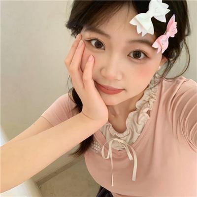 小丑面前